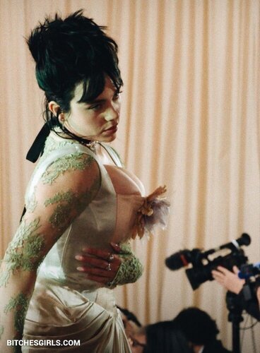 138933140570255568741294447782904149155 thumbnail