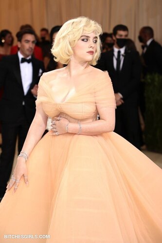 16195676081492270054552138394543693565 thumbnail