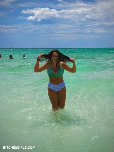 162264230596283613038135262184408459182 thumbnail