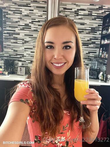 Brandibabees Petite Naked Girl - Onlyfans Leaked Nude Video