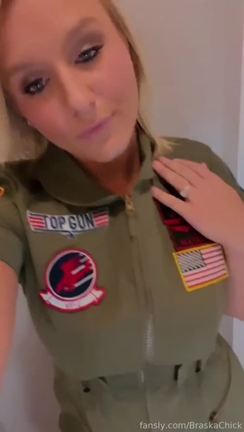 176527178426372641132223262555663825000 thumbnail