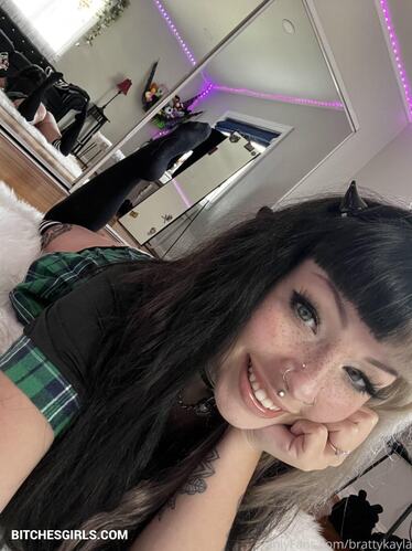 241041930416361364853661341477869613209 thumbnail