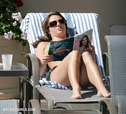 277213730065031335441109724933871798225 thumbnail