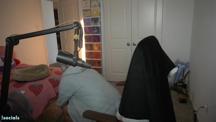 9b69079a95fadbb881a4aee6a2f52878d4ec720f8487468b0092e41bb039fff2 thumbnail