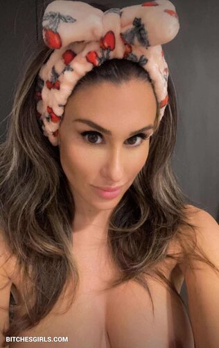 289520333298842341419938133398460423652 thumbnail