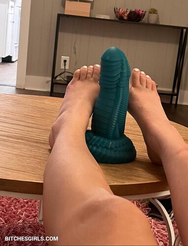 333982014188204781255232973553858834063 thumbnail