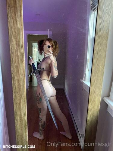 117867832713040132672458884578073401972 thumbnail