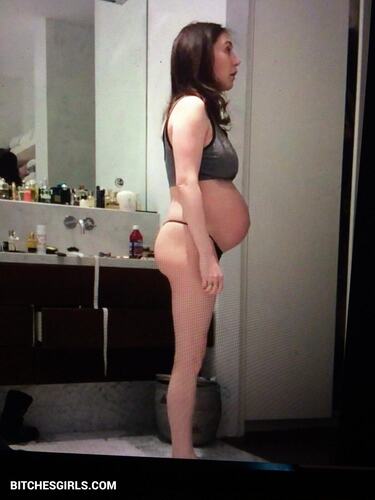 129860241335896205510939909704324533206 thumbnail