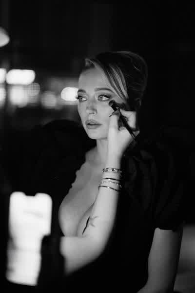 Caroline Vreeland Nude Photos - Caroline Vreeland Onlyfans Leaked