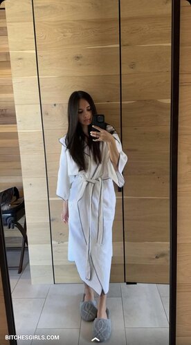 101933136551629174597009254974287735984 thumbnail