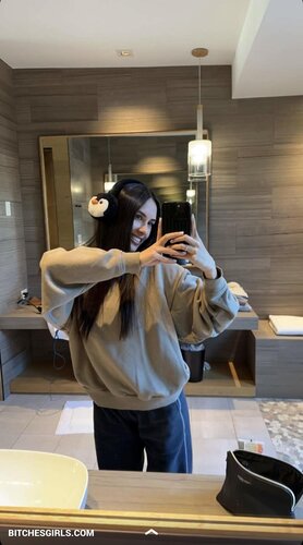 28619306842902371340690164464430680716 thumbnail