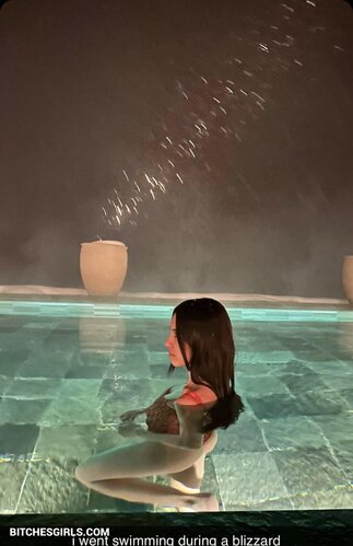 158140674008549792420276578168012891555 thumbnail