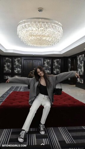 121536698091242438565984197867864010004 thumbnail