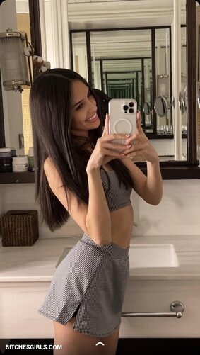 131976891420390786588004606994761650037 thumbnail