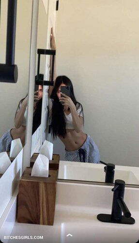 216228289977060341924452795879666858221 thumbnail