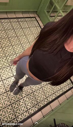 275677828697205769327085417524401827426 thumbnail