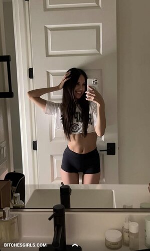 283165323228376865876767739393830880343 thumbnail