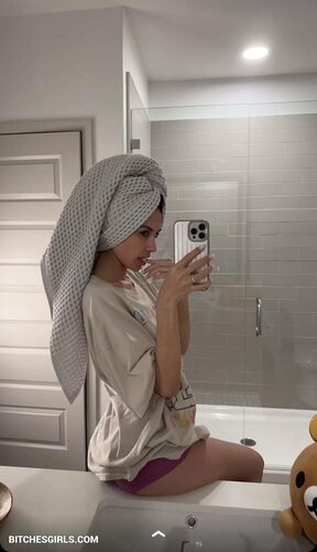 202704226359071767372385667955364435076 thumbnail