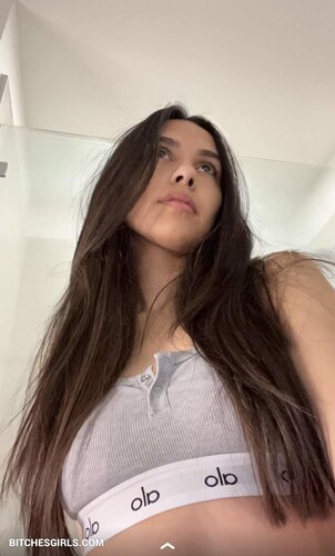 10687448640861994498816409944749527703 thumbnail