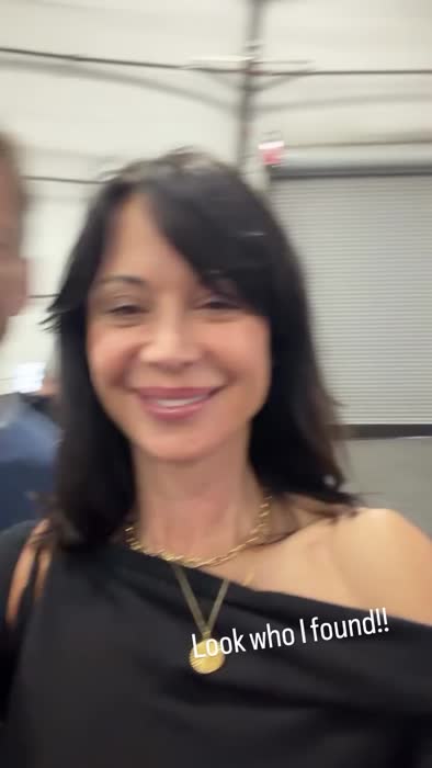 0df12cdc0b0ef7cf1f1611c9765df21f4a84818a6f60ffff895de91751a6bbca thumbnail