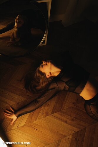 12119327412908876953510006115045910929 thumbnail