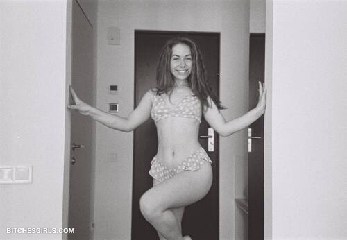 333284214166709347639761376442345395740 thumbnail