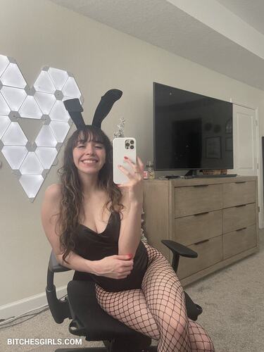 12845686350293788379512319627076223362 thumbnail