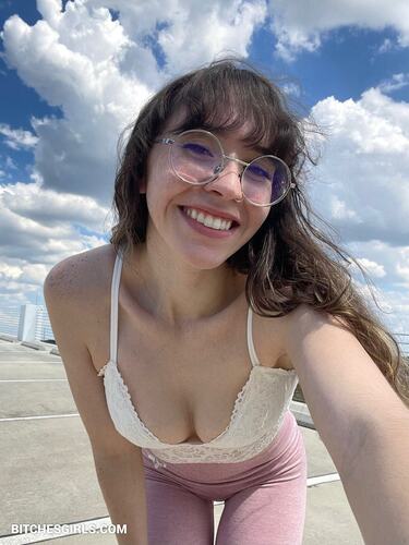 277087290913307456894652327725345841907 thumbnail