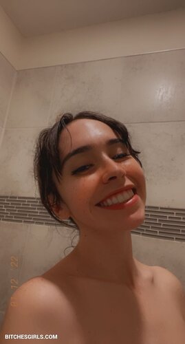 35148725129523677610769506417337588137 thumbnail