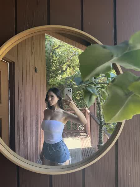 c39bdb80a4ce7cfeb74dd8464428098421bf6b4c8208e01eacaa8587f54c216e thumbnail