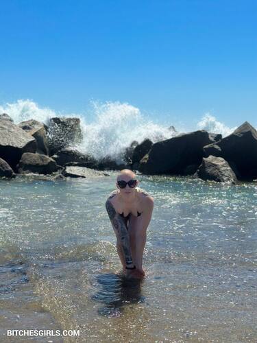 114932524866787312385793670961685871864 thumbnail