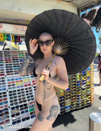 215573815457618866421618771940790797921 thumbnail