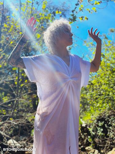 34056956708918047736658206214784871192 thumbnail