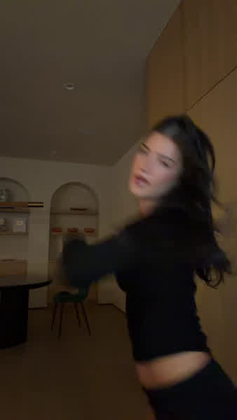 4ed7b3a094038a631b41d02619b53a20f68c9f3fc71369135ebceb493cb64b4d thumbnail