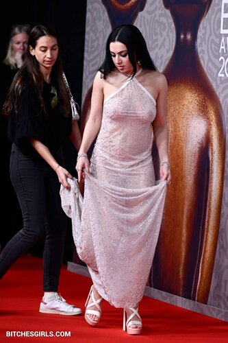 301867839663707895010472123913115113606 thumbnail