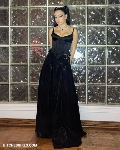 9470077853822618624028981108460542109 thumbnail