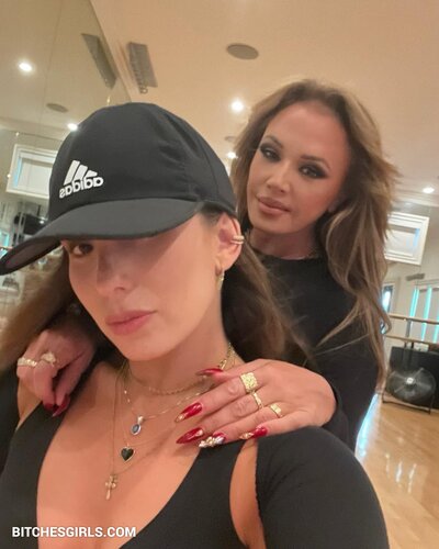 140074467737932687712529644861852348979 thumbnail