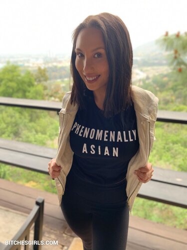 156144345359920795510451102806325223889 thumbnail