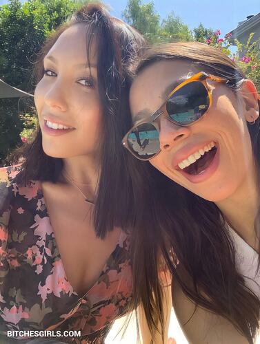 211721845583791050944725032017725516412 thumbnail