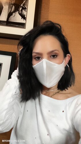 251804034423691563596522649146780117792 thumbnail