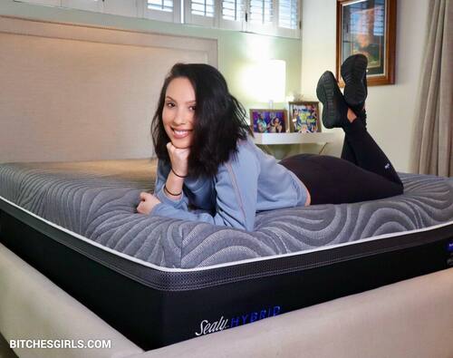 4631727086530450071337391069867410644 thumbnail