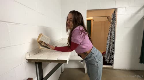 17976026656637806328430543759540088525 thumbnail