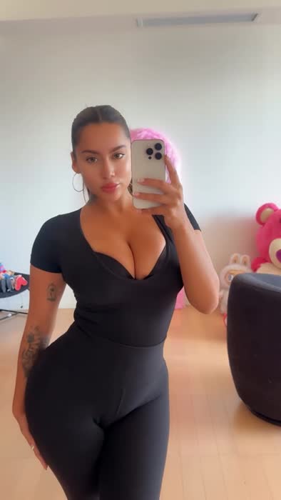 55fba0f1e4f97b32da33570200d4810862cbdbcc0c1cad098b5cfd5d5d27a123 thumbnail