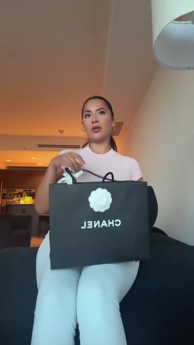 6b96d9d54855097ebccf81c10622740f2708d70dc43ad3ee770b49673ea32bdc thumbnail