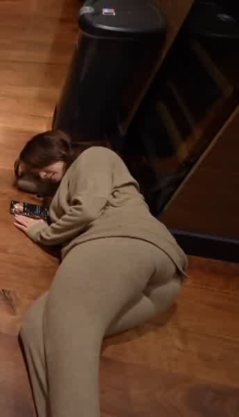 e3026923b5c261d2297d413e7e438565624e1bd7003e46e202dc77fb57b34da5 thumbnail