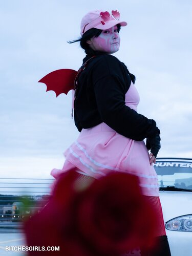 146302732080437192116838490696922582618 thumbnail