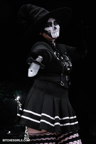 244767728953370121573642611053404780260 thumbnail