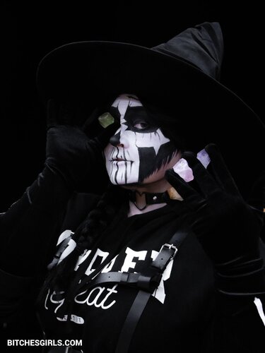 248095272679413187755360729076292113676 thumbnail