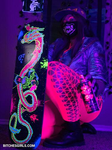 30194137077084495923349097721337632984 thumbnail