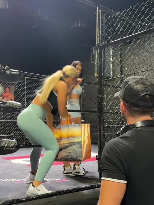 c2f8b700f4947cb1c7daf41f81871163cdc7b9cd99422c544e476eddb9c5d5a4 thumbnail